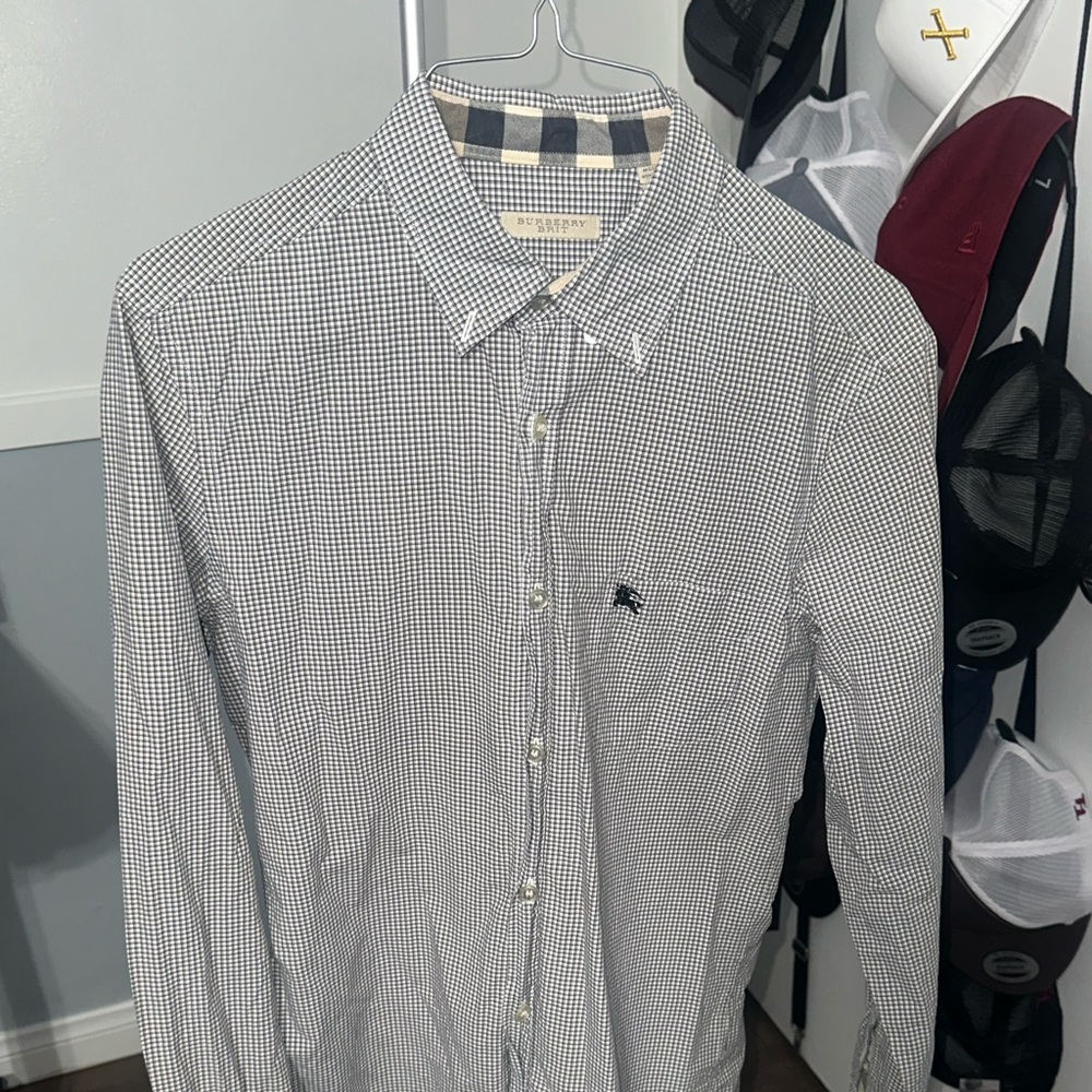 Burberry button up grey